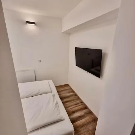 Deluxe Mansard Suite In Karlin Prague Exterior photo
